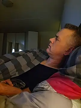 Snapshot of Hectorthyssen1 chatting on 11-15-25, 10:48 Hectorthyssen1 online show from 11-15-25, 10:48