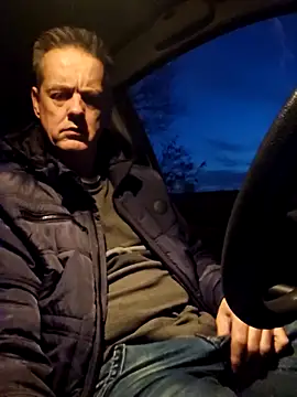 Snapshot of Hectorthyssen1 chatting on 12-18-25, 04:13 Hectorthyssen1 online show from 12-18-25, 04:13