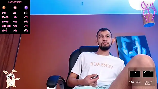 Snapshot of Bedobigcock chatting on 12-04-24, 03:43 Bedobigcock online show from 12-04-24, 03:43