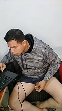 Snapshot of miketripi420 chatting on 11-20-25, 03:18 miketripi420 online show from 11-20-25, 03:18