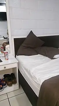 Snapshot of miketripi420 chatting on 11-28-25, 03:20 miketripi420 online show from 11-28-25, 03:20