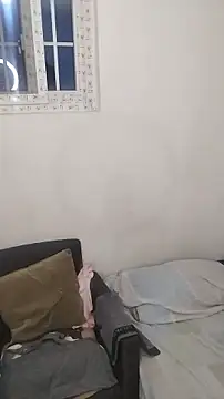 Snapshot of miketripi420 chatting on 04-12-26, 04:28 miketripi420 online show from 04-12-26, 04:28