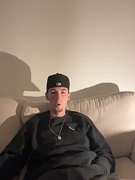 MikesWood21 online show from 10-07-25, 12:52