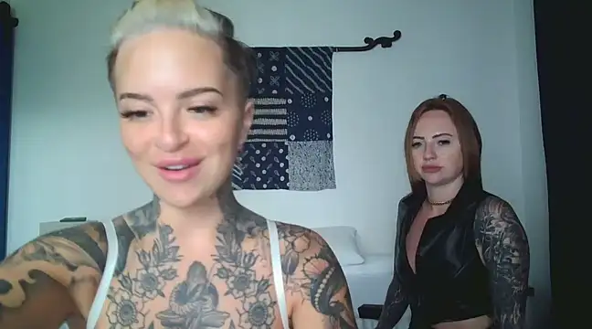 Snapshot of Alexandersonxo chatting on 03-17-25, 05:01 Alexandersonxo online show from 03-17-25, 05:01