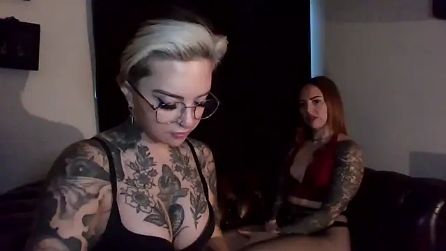 Alexandersonxo online show from 12-18-25, 08:31