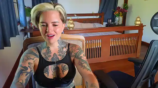 Alexandersonxo online show from 03-25-26, 04:07