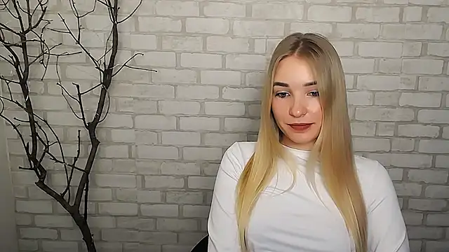 Queen ofLove online show from 12-21-24, 10:39