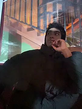 Snapshot of Ryan-hot chatting on 03-10-26, 06:57 Ryan-hot online show from 03-10-26, 06:57