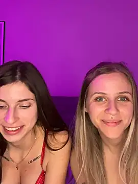 lunawolf21 online show from 12-06-24, 07:23