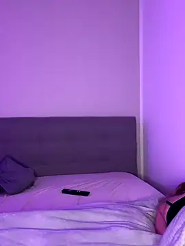 lunawolf21 online show from 11-15-25, 06:26