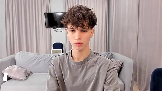 Im Shine Guy online show from 12-19-24, 07:51