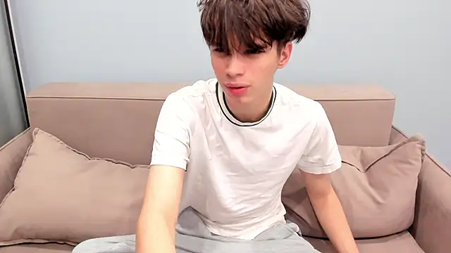 Im Shine Guy online show from 11-19-25, 05:51