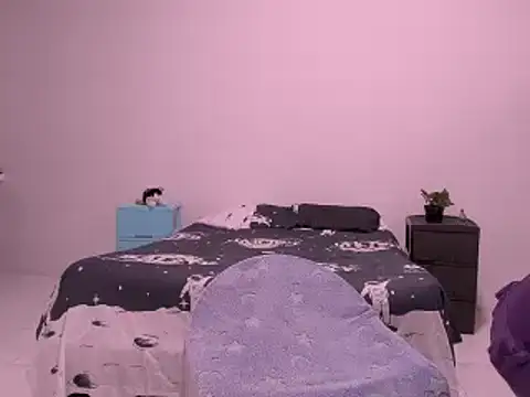 Snapshot of isabella_tasty25 chatting on 11-27-25, 04:09 isabella tasty25 online show from 11-27-25, 04:09