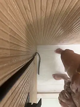 Gustavozx01 online show from 11-06-25, 12:55