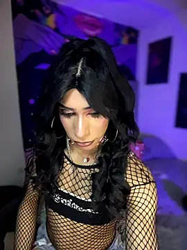 Snapshot of Diana_2003 chatting on 02-14-26, 10:01 Diana 2003 online show from 02-14-26, 10:01