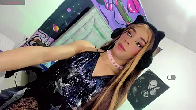 Snapshot of Diana_2003 chatting on 03-10-26, 09:03 Diana 2003 online show from 03-10-26, 09:03