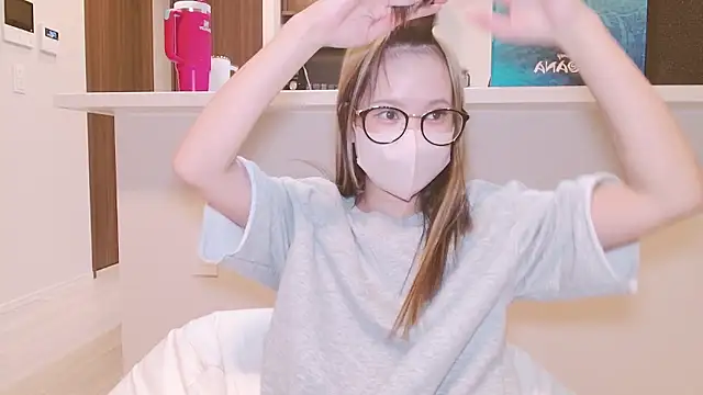 Snapshot of _hina_chan_ chatting on 02-22-26, 01:42 hina chan online show from 02-22-26, 01:42