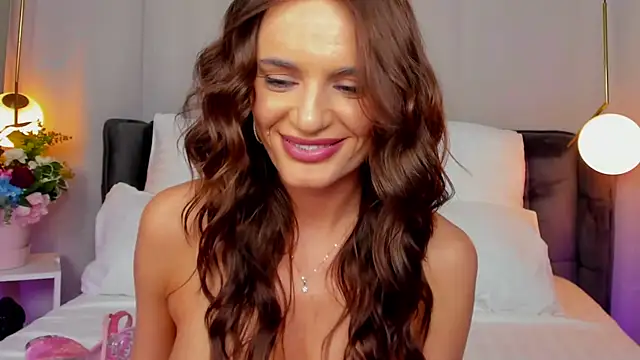 Snapshot of CarlaWhite chatting on 03-04-25, 10:46 CarlaWhite online show from 03-04-25, 10:46