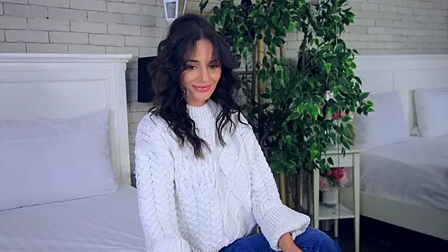 Snapshot of CarlaWhite chatting on 10-09-25, 03:37 CarlaWhite online show from 10-09-25, 03:37