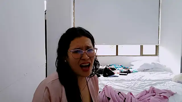 luxandracon23 online show from 09-15-25, 07:58