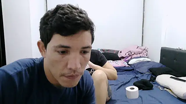 luxandracon23 online show from 11-12-25, 04:35