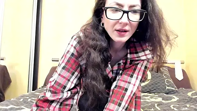 Snapshot of Baby_Jewel chatting on 02-21-26, 01:12 Baby Jewel online show from 02-21-26, 01:12