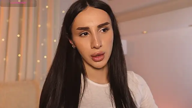 Kim Oberlin  online show from 11-25-25, 04:29