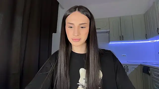 Snapshot of Kim_Oberlin_ chatting on 02-28-26, 01:12 Kim Oberlin online show from 02-28-26, 01:12