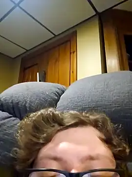 Snapshot of mikesfatdick chatting on 12-25-24, 05:05 mikesfatdick online show from 12-25-24, 05:05