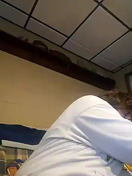 Snapshot of mikesfatdick chatting on 01-31-25, 02:49 mikesfatdick online show from 01-31-25, 02:49