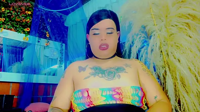 Snapshot of nauthyvalentina chatting on 04-09-26, 05:18 nauthyvalentina online show from 04-09-26, 05:18