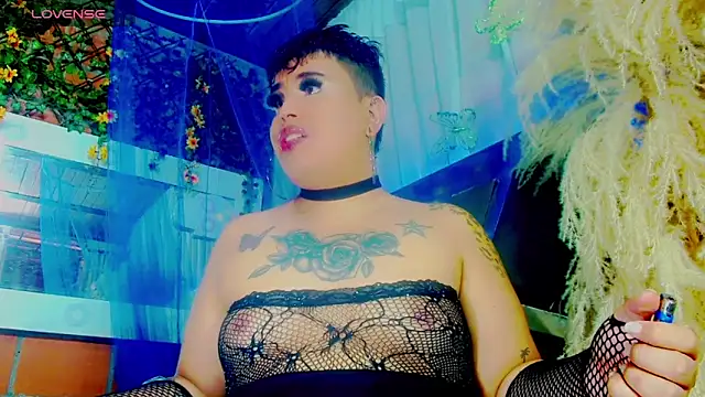 Snapshot of nauthyvalentina chatting on 04-25-26, 07:22 nauthyvalentina online show from 04-25-26, 07:22