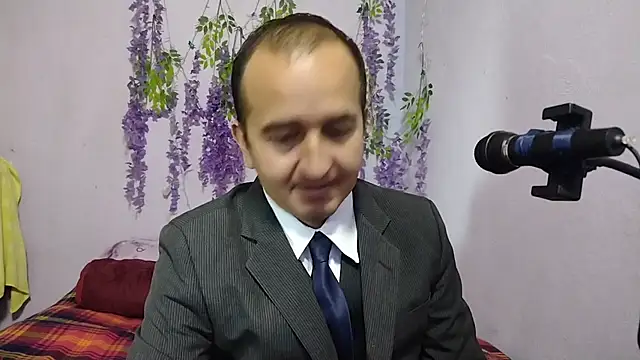 yazforeSolo online show from 09-18-25, 02:30