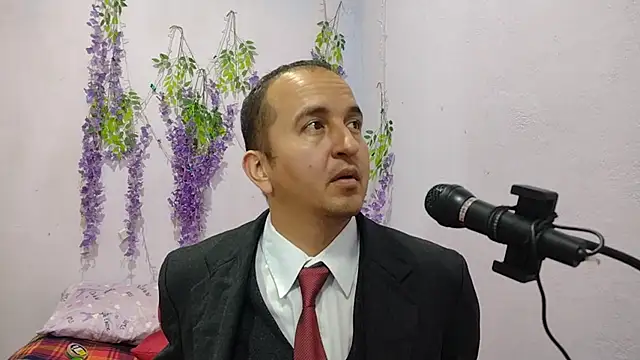 yazforeSolo online show from 09-19-25, 02:18