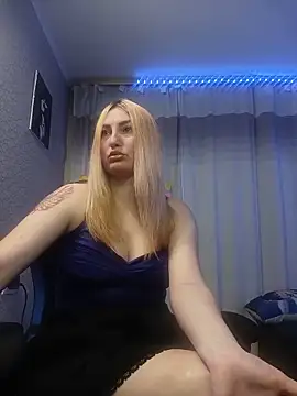Snapshot of JaneLaJewel chatting on 06-03-26, 06:02 JaneLaJewel online show from 06-03-26, 06:02
