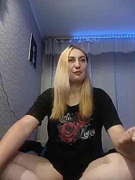 Snapshot of JaneLaJewel chatting on 06-25-26, 03:16 JaneLaJewel online show from 06-25-26, 03:16