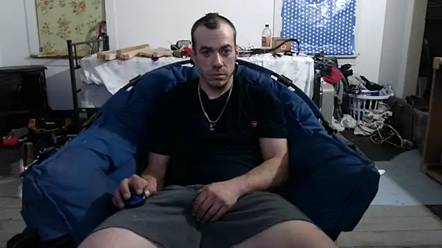 Snapshot of ScubaStevex chatting on 02-03-25, 08:24 ScubaStevex online show from 02-03-25, 08:24