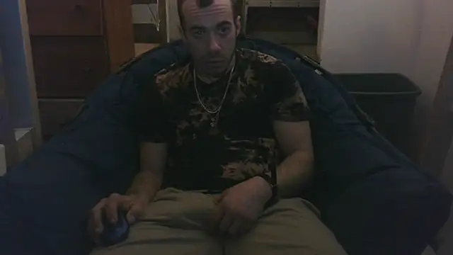 Snapshot of ScubaStevex chatting on 02-06-25, 06:51 ScubaStevex online show from 02-06-25, 06:51