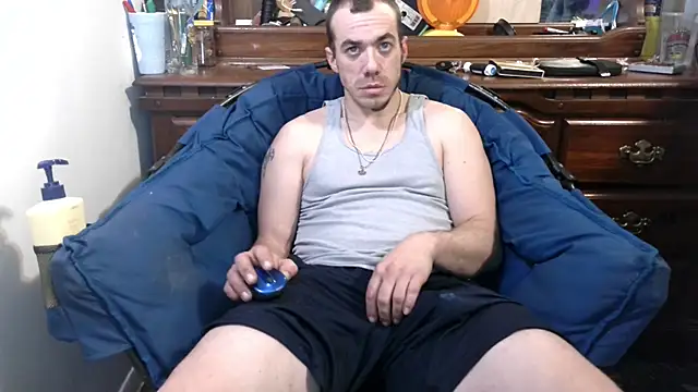 Snapshot of ScubaStevex chatting on 02-11-25, 02:02 ScubaStevex online show from 02-11-25, 02:02