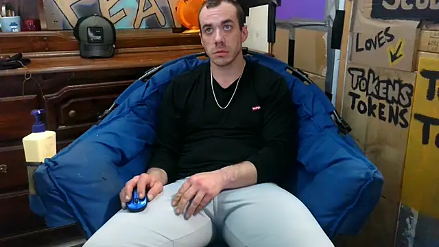 Snapshot of ScubaStevex chatting on 02-14-25, 07:02 ScubaStevex online show from 02-14-25, 07:02