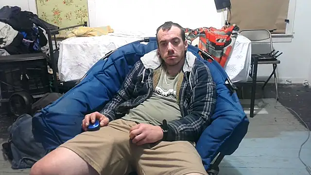 Snapshot of ScubaStevex chatting on 02-19-25, 09:28 ScubaStevex online show from 02-19-25, 09:28