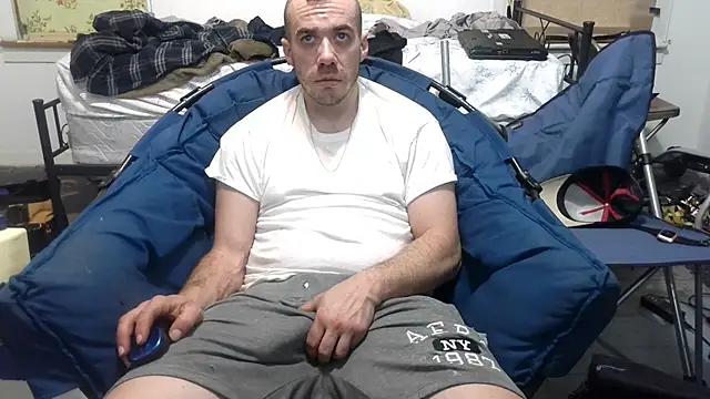 Snapshot of ScubaStevex chatting on 02-27-25, 01:17 ScubaStevex online show from 02-27-25, 01:17