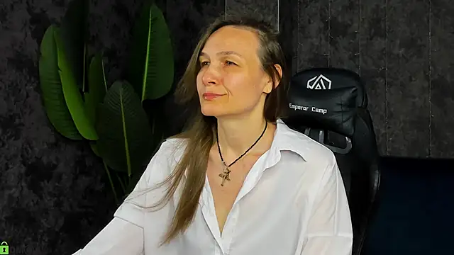 Lillian White online show from 06-07-26, 12:37