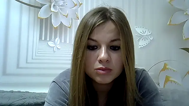Snapshot of TinaFun4u chatting on 12-13-24, 04:43 TinaFun4u online show from 12-13-24, 04:43