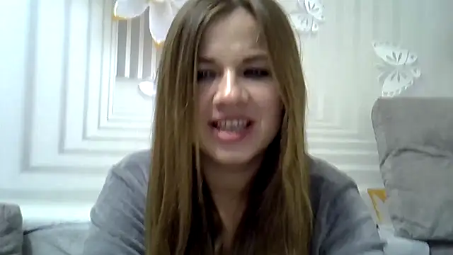 Snapshot of TinaFun4u chatting on 01-01-25, 10:35 TinaFun4u online show from 01-01-25, 10:35
