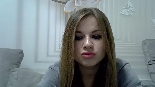 Snapshot of TinaFun4u chatting on 01-03-25, 09:26 TinaFun4u online show from 01-03-25, 09:26