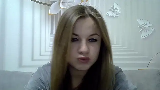 Snapshot of TinaFun4u chatting on 01-07-25, 09:14 TinaFun4u online show from 01-07-25, 09:14