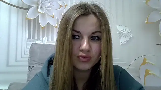 Snapshot of TinaFun4u chatting on 02-11-25, 11:22 TinaFun4u online show from 02-11-25, 11:22