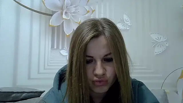 Snapshot of TinaFun4u chatting on 03-14-25, 12:10 TinaFun4u online show from 03-14-25, 12:10