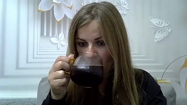 Snapshot of TinaFun4u chatting on 09-16-25, 07:37 TinaFun4u online show from 09-16-25, 07:37
